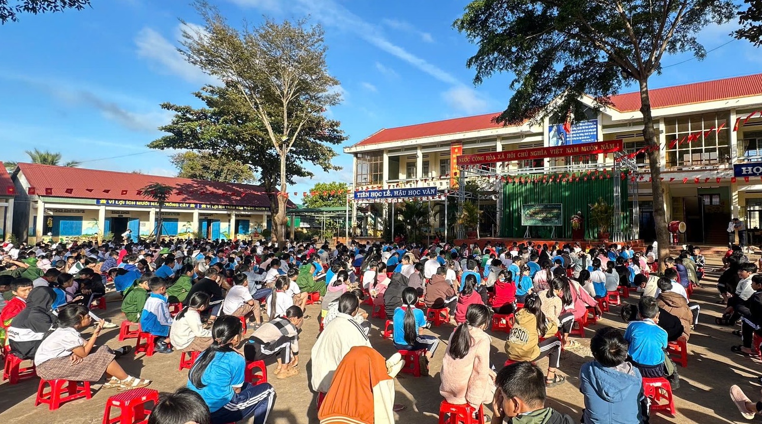 Quang cảnh buổi nói chuyện truyền thống